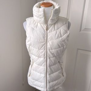 Calvin Klein Puffer Vest NWT - Size Small - Alabaster with Gold Hardware